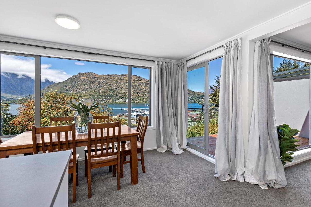 Lovely Marina Views And Sunny Balcony Куийнстаун Екстериор снимка